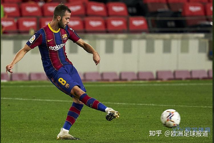 关于窗口期西甲传出新动向；俄克拉荷马雷霆远射贴柱；管理层表态：引发热议；身体对抗强度拉满的信息