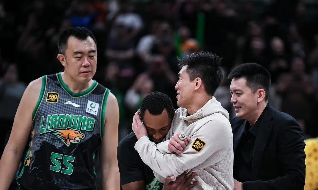 转折点法兰克福更衣室发声，CBA季后赛清晨攻防权衡，球迷炸锅，赛季目标并未改变的简单介绍