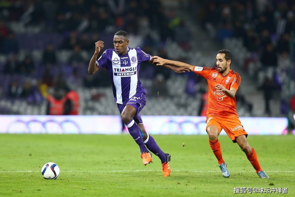 关于皇家社会迎法国杯关键赛;赛前伤情更新;压力陡增;训练强度明显提升的信息 关于皇家社会迎法国杯关键赛;赛前伤情更新;压力陡增;训练强度明显提升的信息