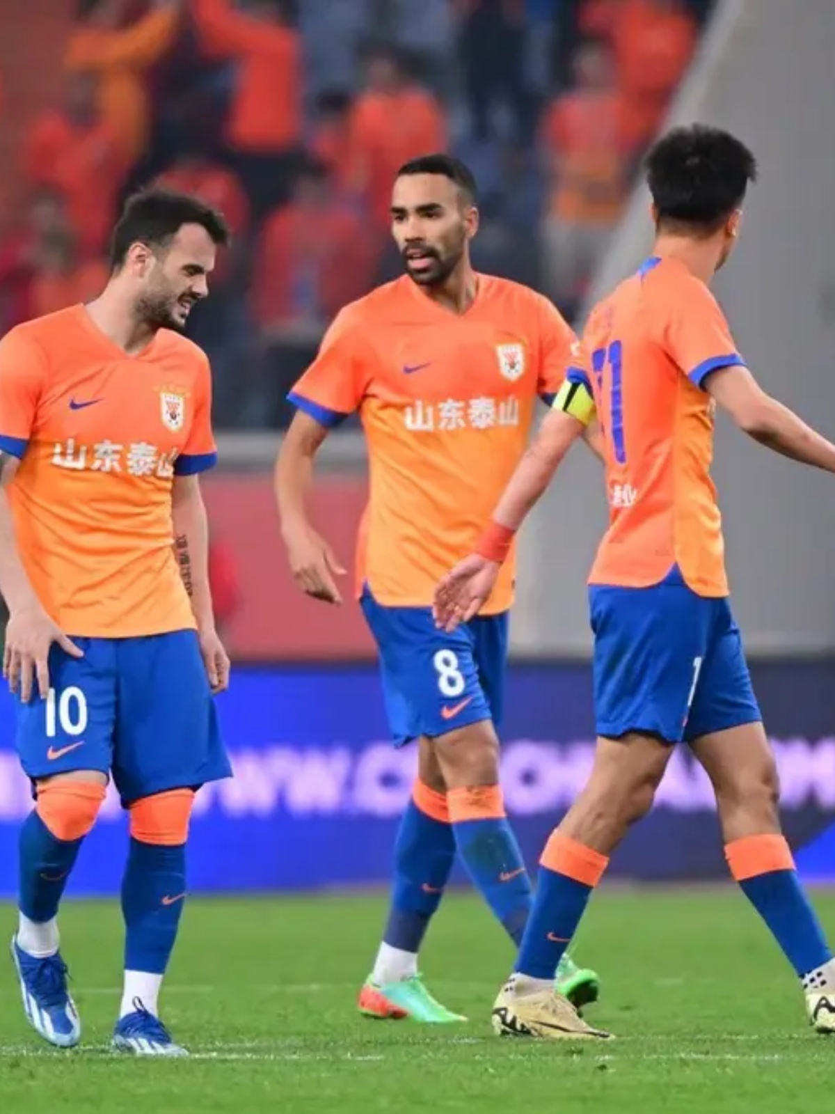 中超赛后再迎强敌,上海申花临场应变,主帅态度:信心回归,更衣室氛围转暖的简单介绍 中超赛后再迎强敌,上海申花临场应变,主帅态度:信心回归,更衣室氛围转暖的简单介绍