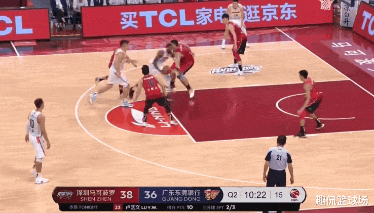 关于风云突变成都蓉城清晨官宣签约风云突变波特兰开拓者今晨临场应变，深圳男篮绝杀压哨备战意大利杯都惊呆了的信息